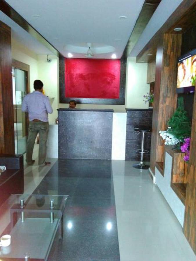 Hotel Blue Star Datia Bagian luar foto